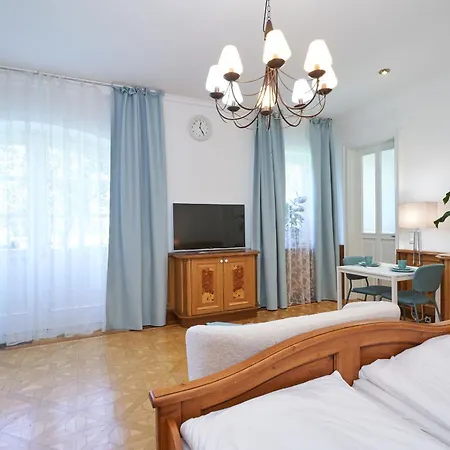 Exclusive Entry: Cozy Guestroom Baden Exteriér fotografie