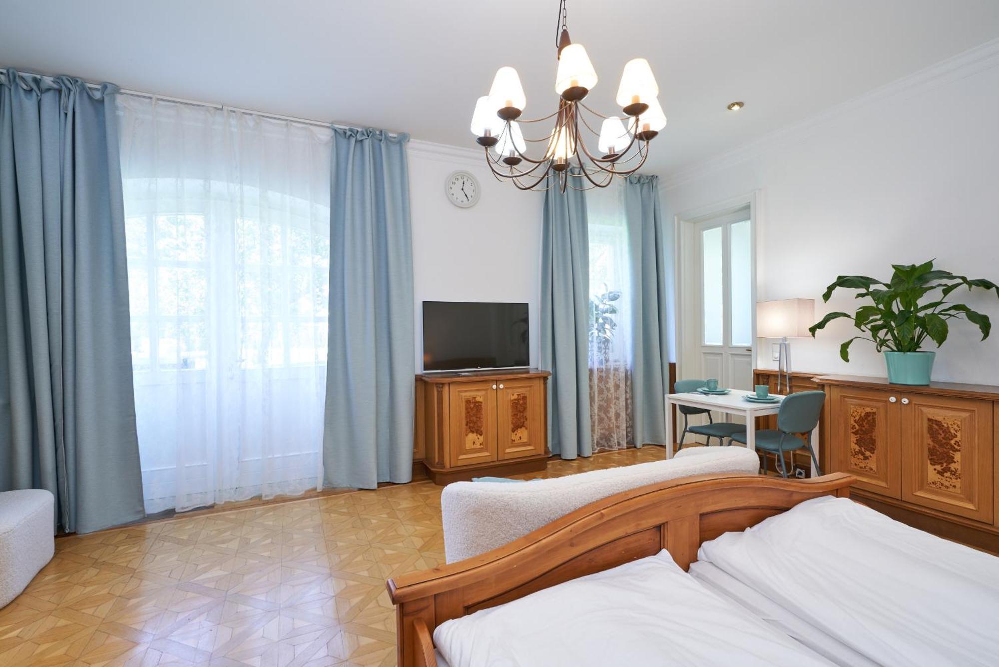 Exclusive Entry: Cozy Guestroom *