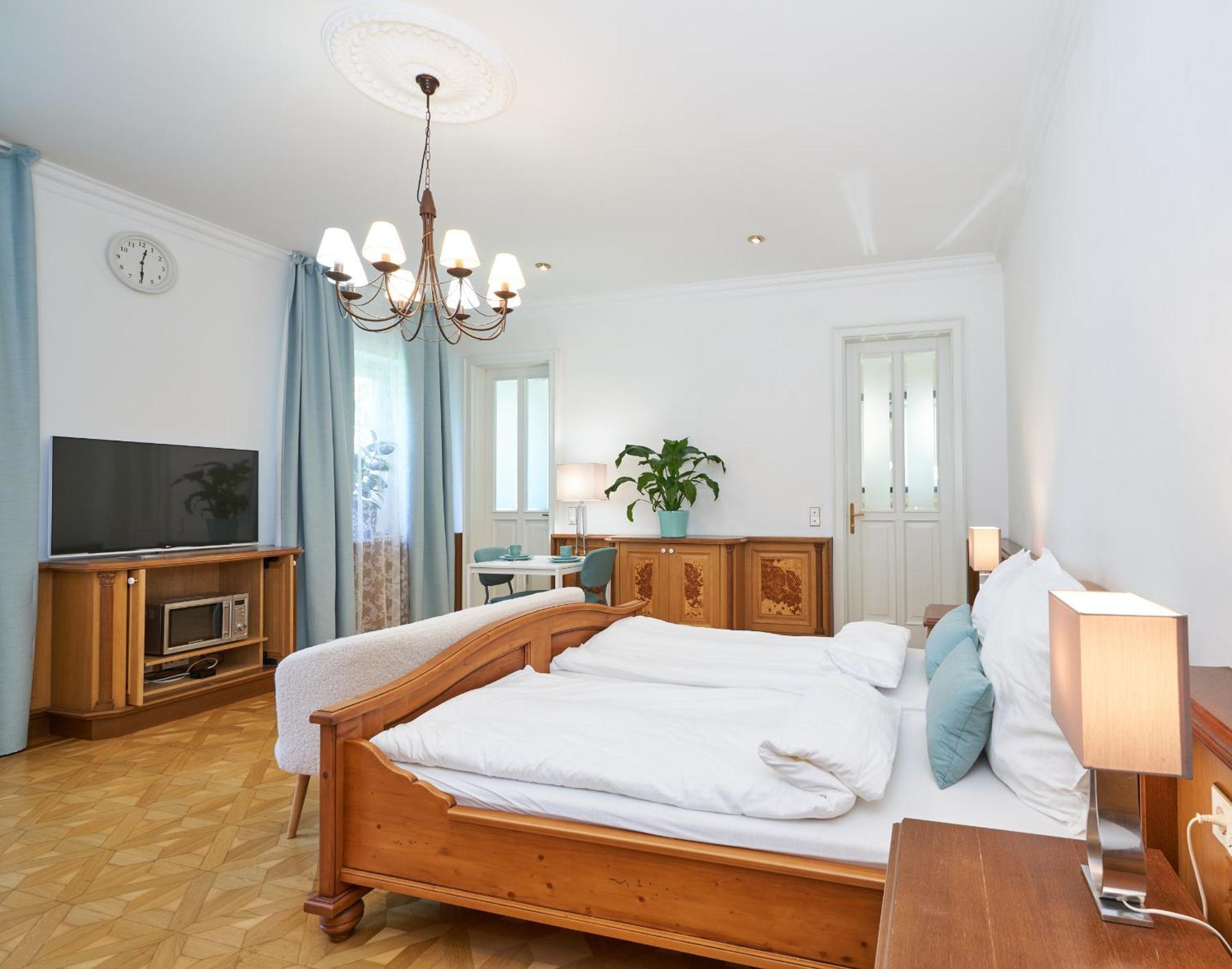 Exclusive Entry: Cozy Guestroom Apartment *